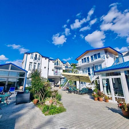 Laguna Beach Club Dushet'i Zewnętrze zdjęcie